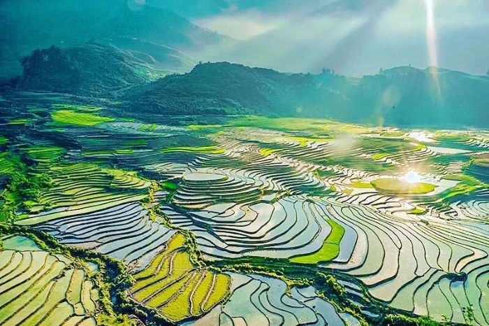 Bức tranh thiên nhiên tuyệt đẹp tại Hoàng Su Phì mùa nước đổ