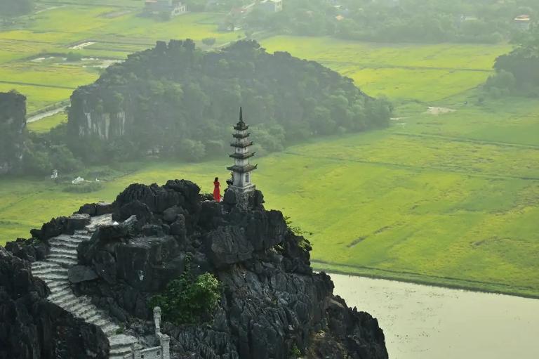 Hang Múa Ninh Bình được nhiều du khách quan tâm